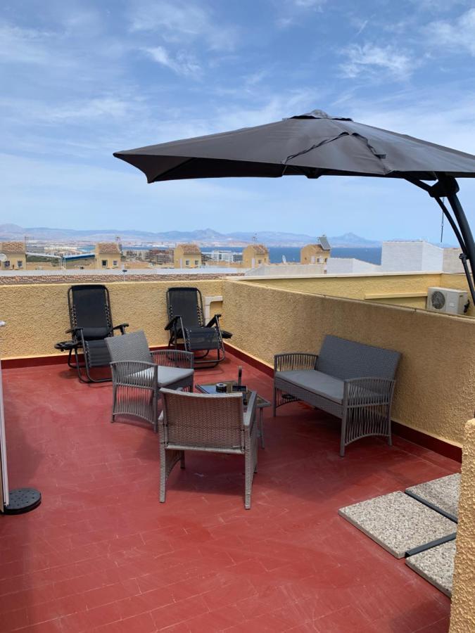 Adosado Tranquilo Con Piscina Y Vistas Al Mar Apartman Puerto Marino Kültér fotó